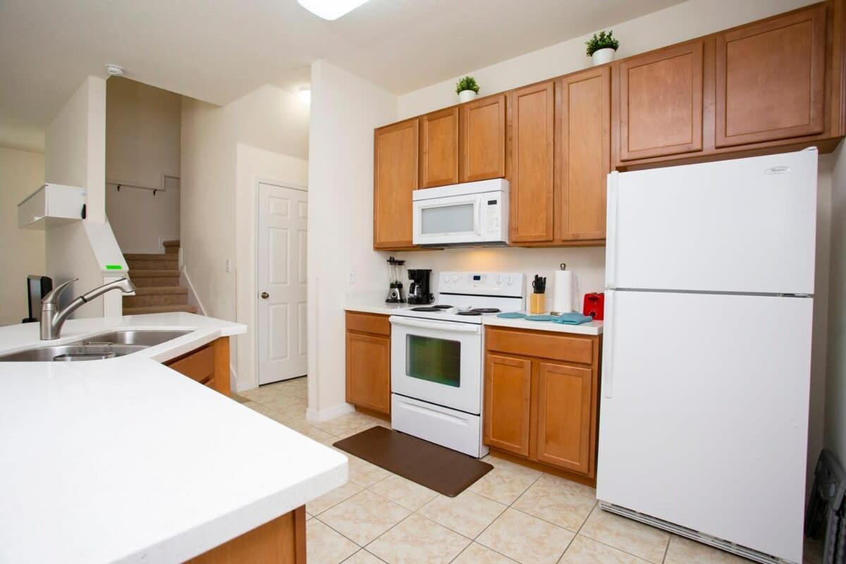 Four Bedrooms Townhouse 4563 Кисими Екстериор снимка
